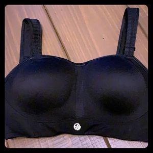 NWOT. Black soma sport bra 32D
